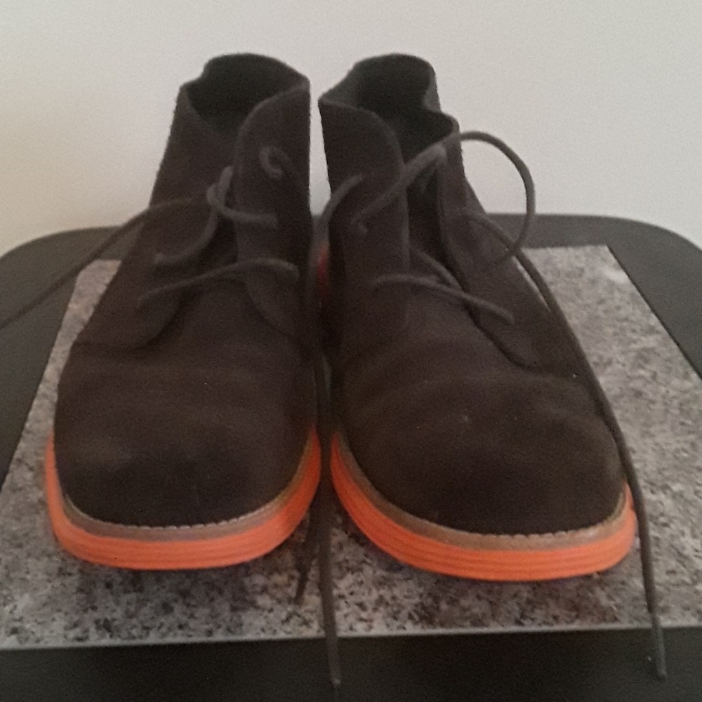 Cole Haan men's  Lunar Chukka Boots 9.5